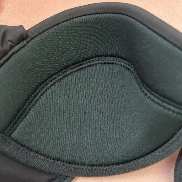 WEWOREWHAT Black Claudia Underwire Wide Strap Bikini Swim Top Size Medium - Picture 6 of 9